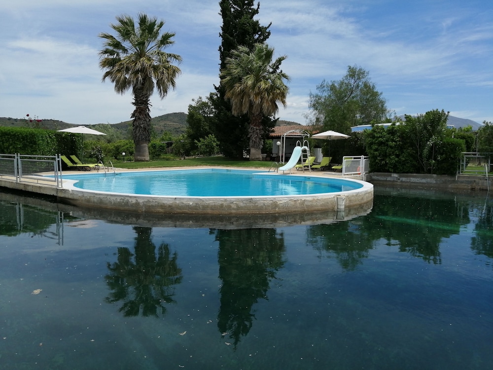 Orange Grove Villa — 4-Star Luxury Hotel in Nafplio, Greece