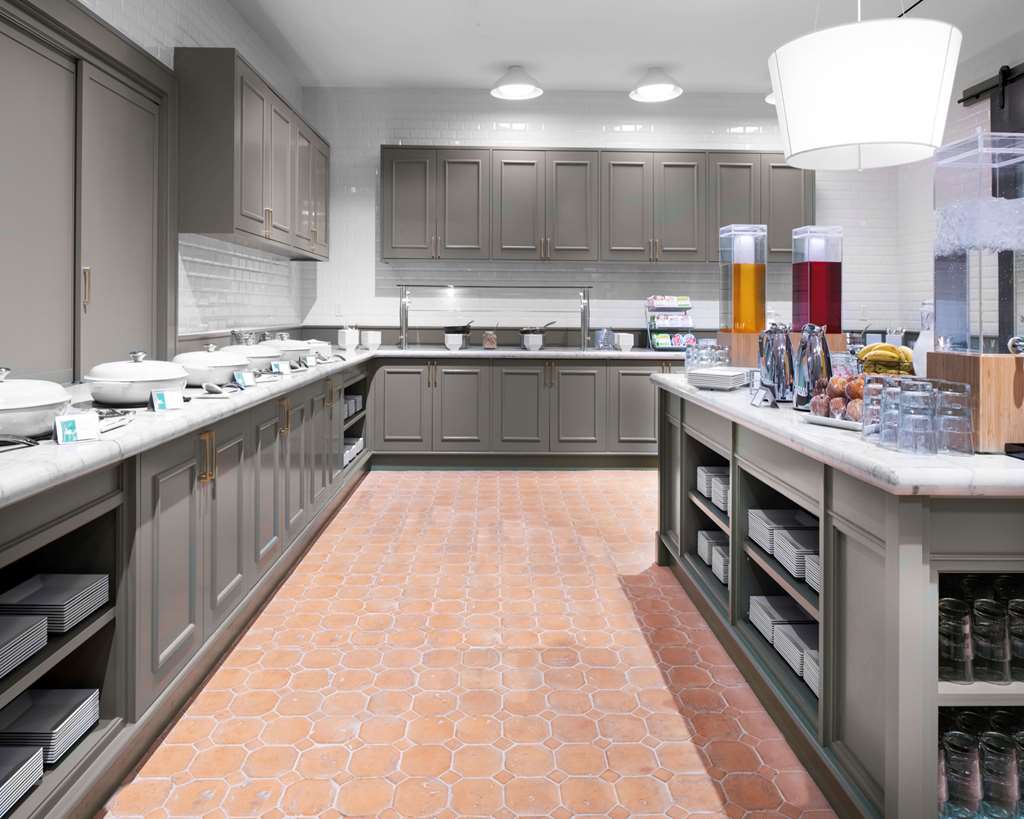 Hyatt Place Allentown Lehigh Valley - photo 5