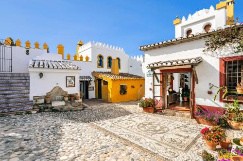 Casa El Lagarillo con Piscina privada — 4-Star Luxury Hotel in Alcaucin, Spain