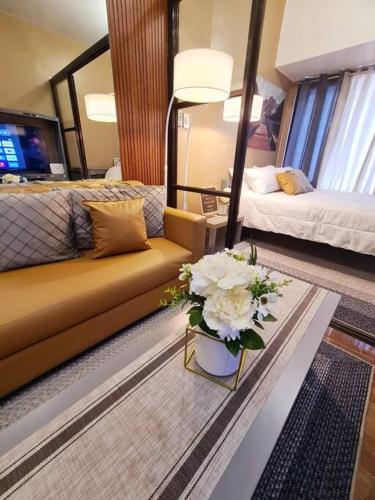 Staycation by Ness in Ayala Makati — 4-Star Luxury Hotel in Manila, Philippines