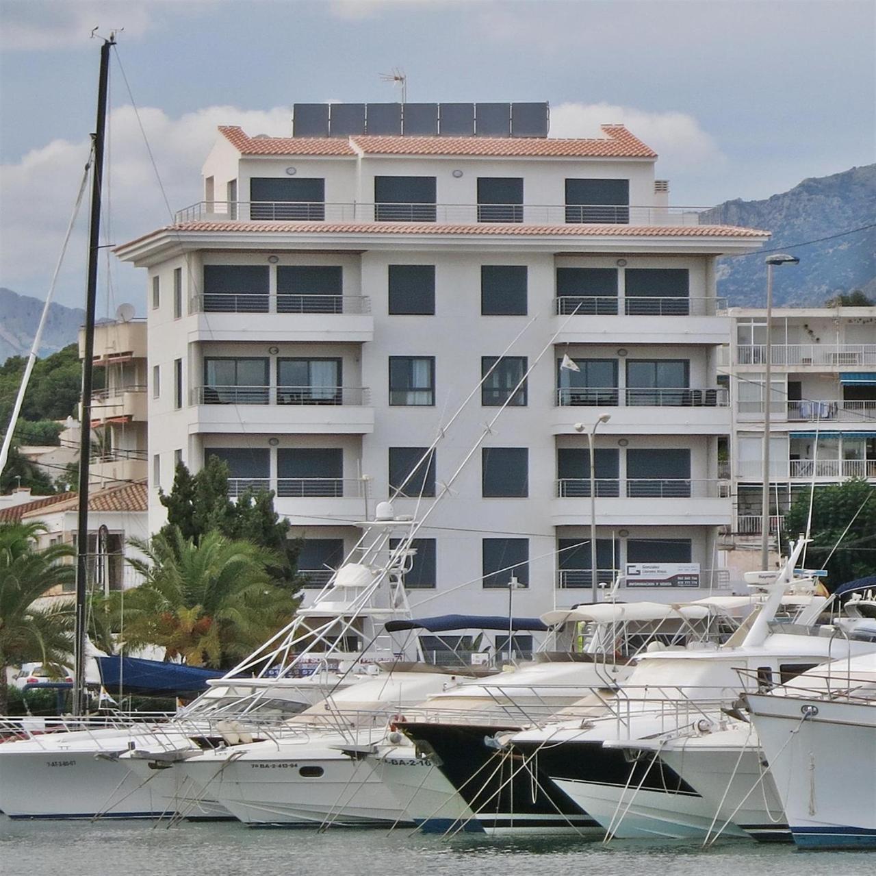 Luxe Vakantieappartement Aan De Jachthaven Van Altea Met Frontaal Zeezicht — Altea