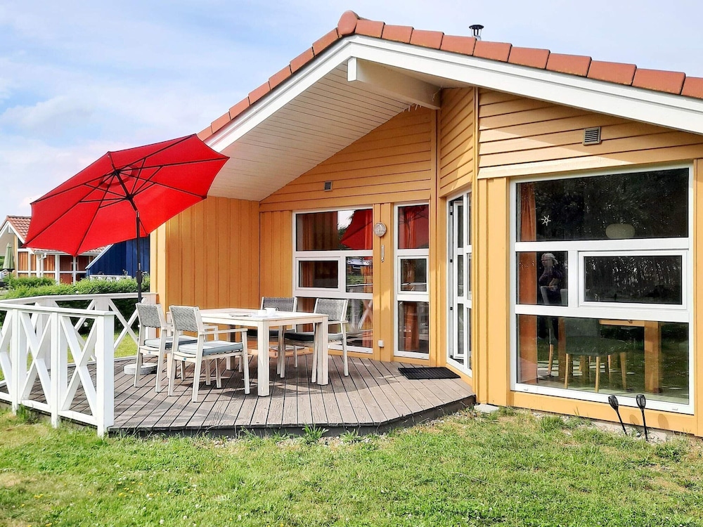 Holiday Home in GrÃ mmitz — 4-Star Luxury Hotel in Gromitz, Germany