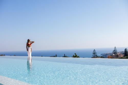 Suolo Villa — 4-Star Luxury Hotel in Gerani, Greece