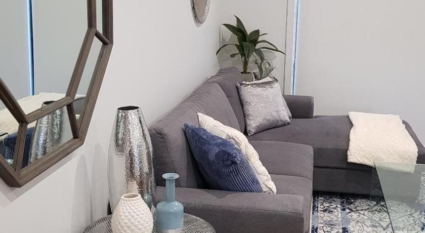 At Home Apartments — 4-Star Luxury Hotel in Sale, Australia