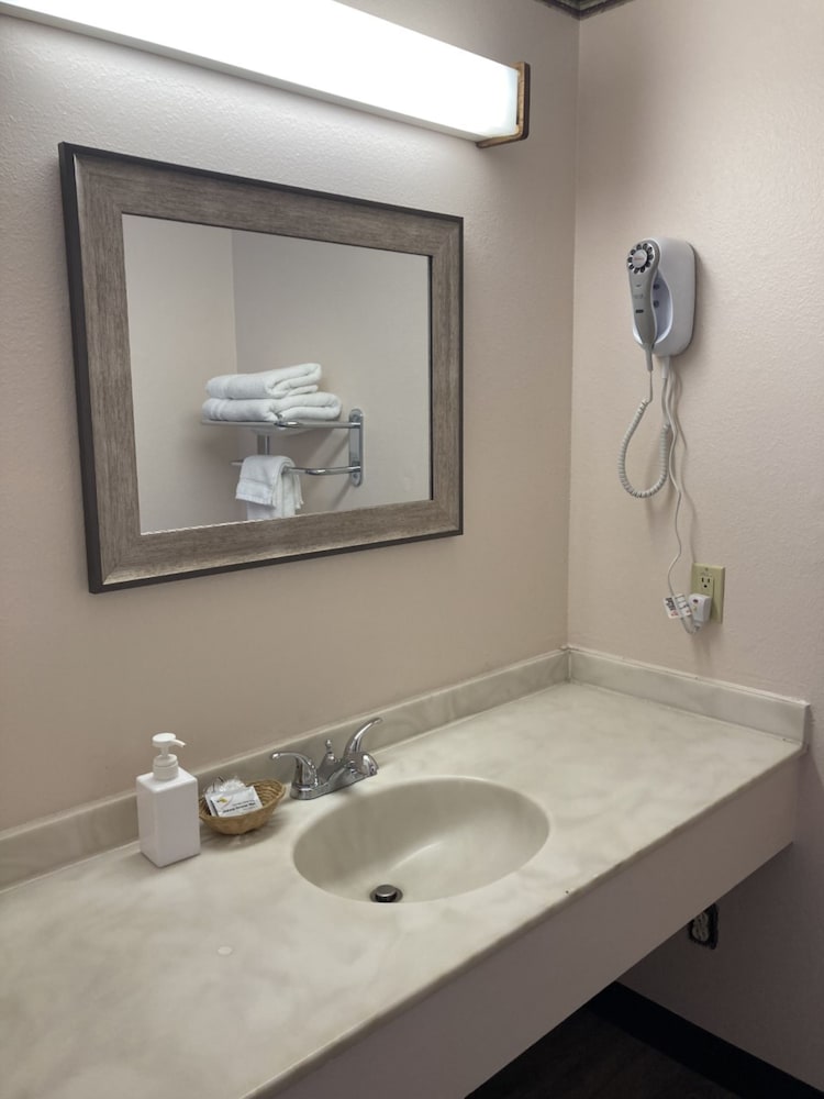 Coast Riders Inn - photo 73
