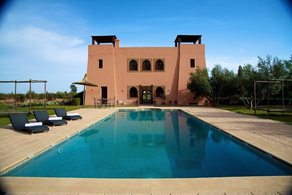 Villa Agora — 4-Star Luxury Hotel in Sidi Abdallah Ghiat, Morocco