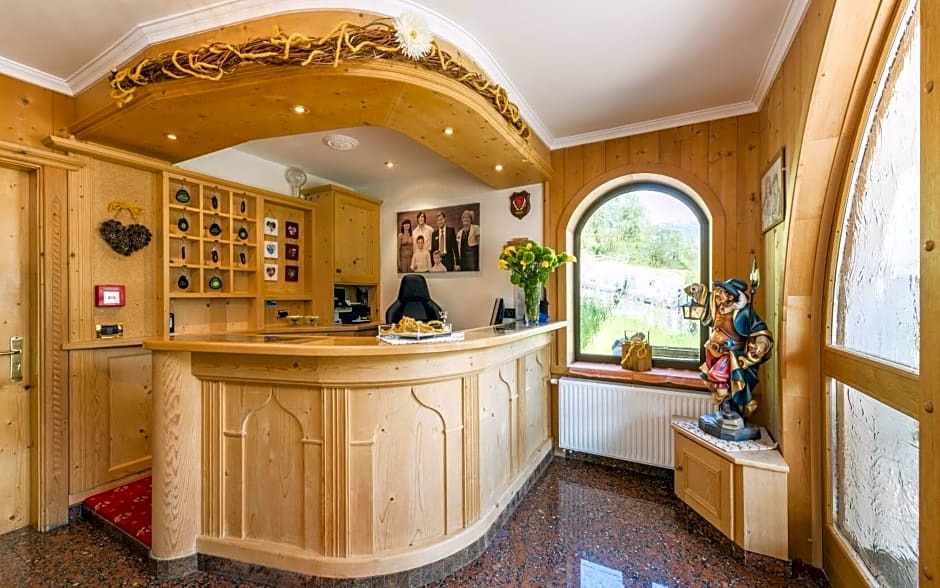 Garni la Bercia - last minute hotel in Selva