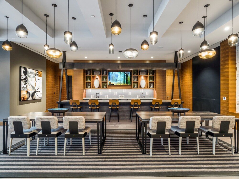 Global Luxury Suites at Reston Town Center - photo 99