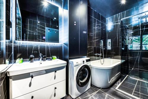 Apartment One B with Heated Private pool