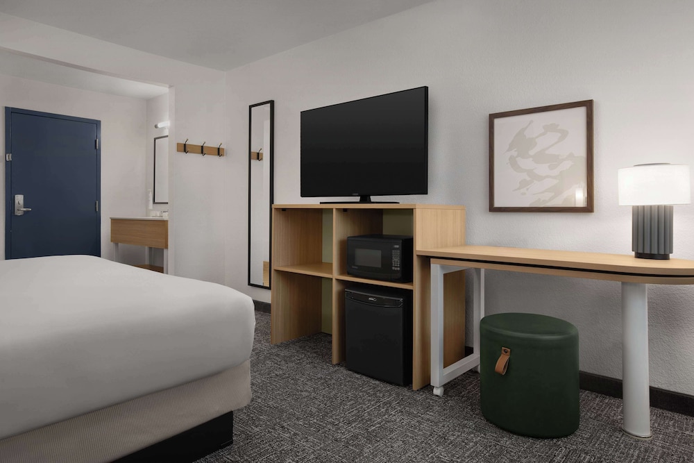 Spark by Hilton San Jose Airport - photo 6