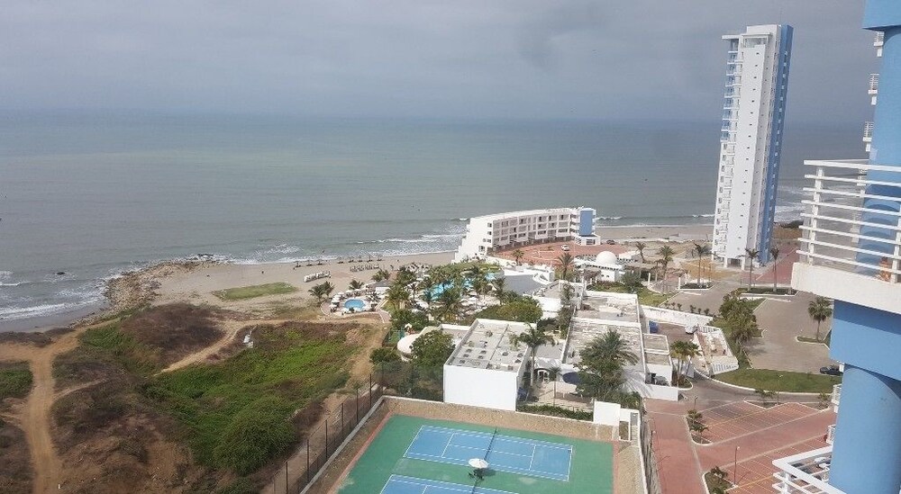 Ocean Club Playas — 4-Star Luxury Hotel in Playas, Ecuador