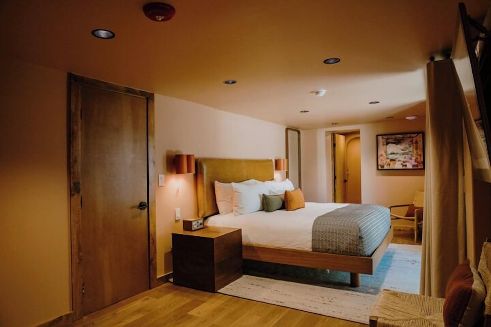 Indian Hills Inn Taos Plaza - photo 11
