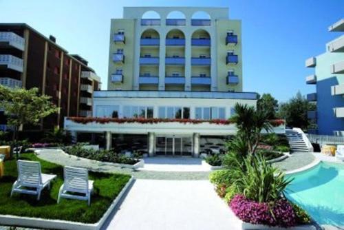 Hotel Ruhig — hotel in Marotta