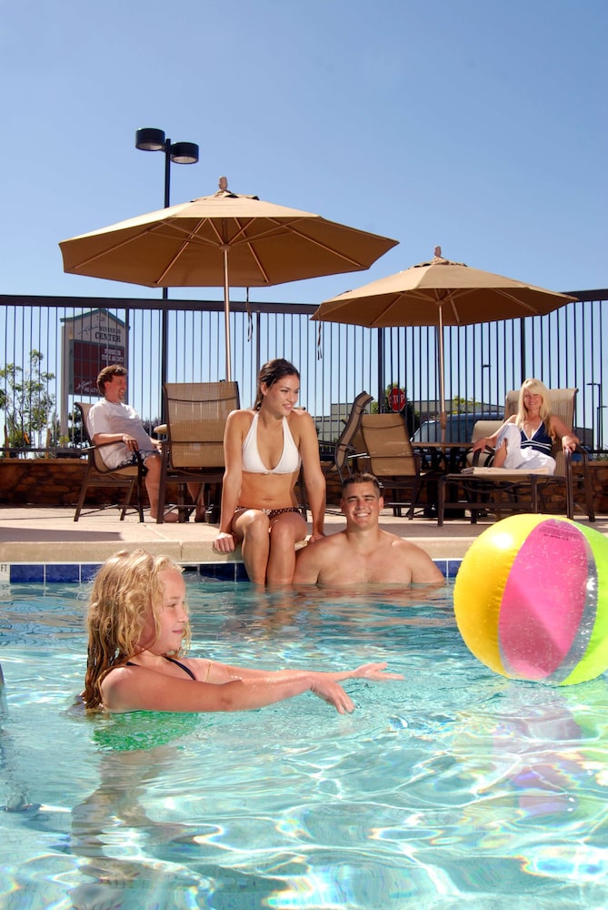 Hampton Inn & Suites Prescott Valley - photo 37