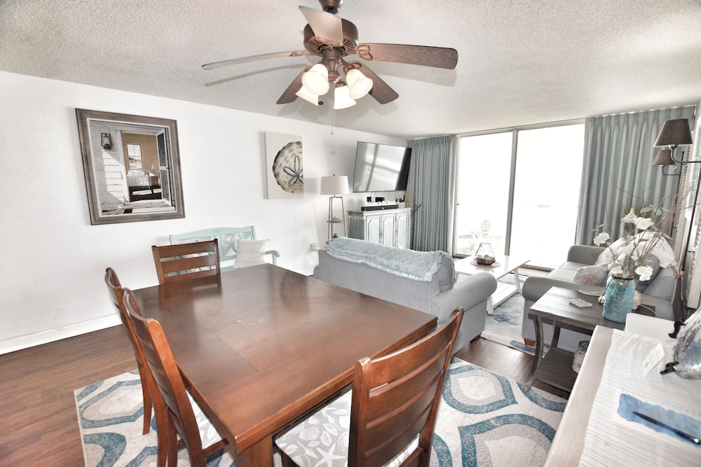 0602 Waters Edge Resort Studio Bedroom Condo by RedAwning - photo 31
