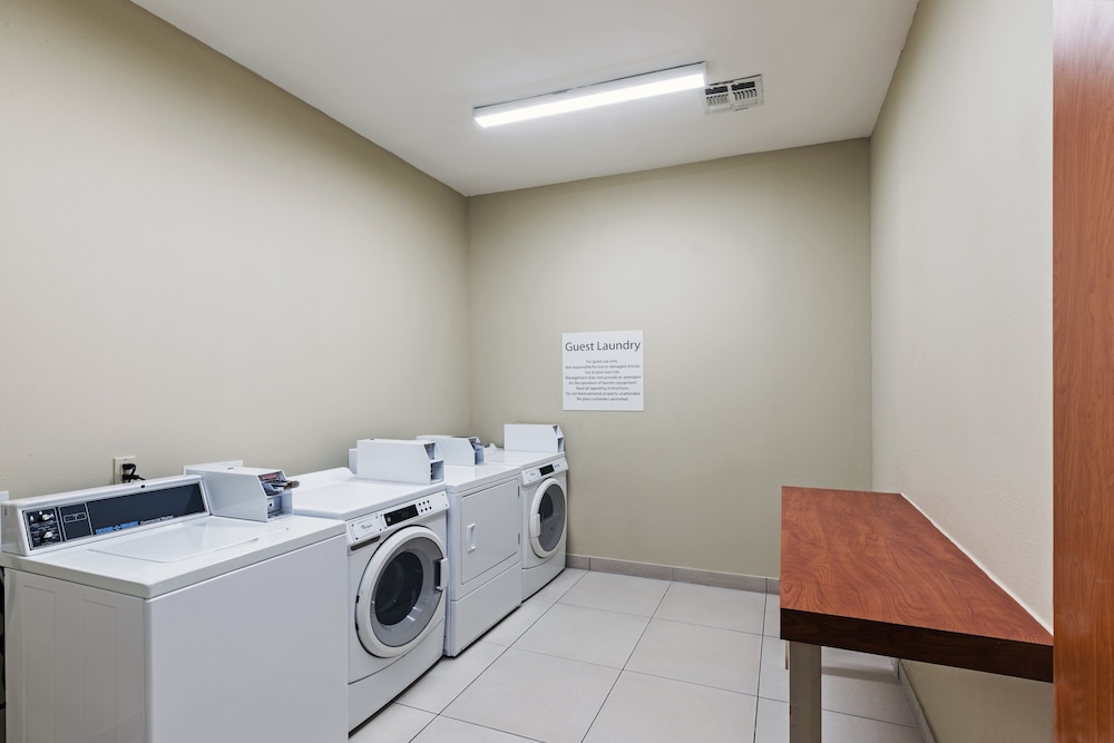 Holiday Inn Express Hotel and Suites Pryor by IHG - photo 28