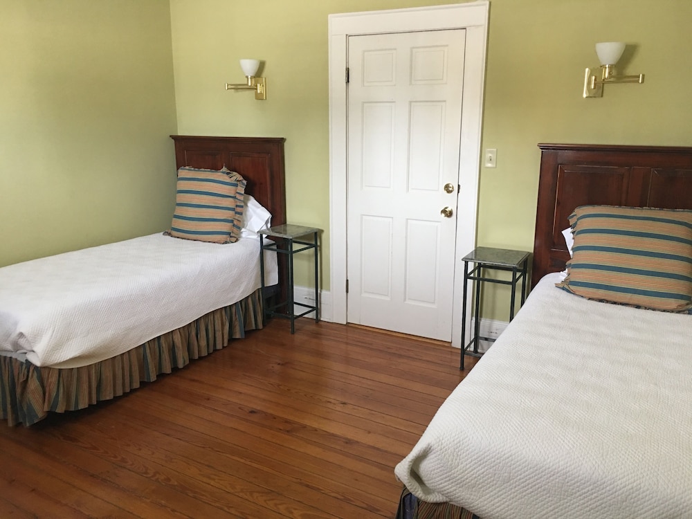 The Smithfield Inn - photo 16