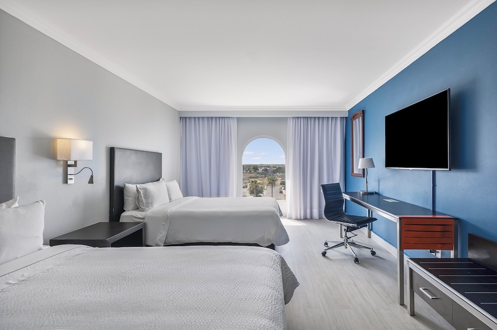 Fiesta Inn Express Nuevo Laredo — Nuevo Laredo — photo 4