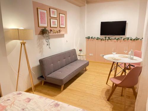 Apartmentslamerced - last minute hotel in Malaga