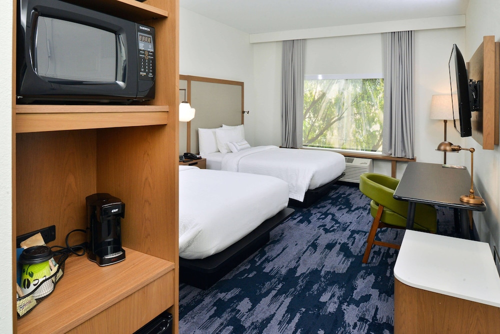 Fairfield Inn & Suites by Marriott Charlotte University Research Park - photo 12