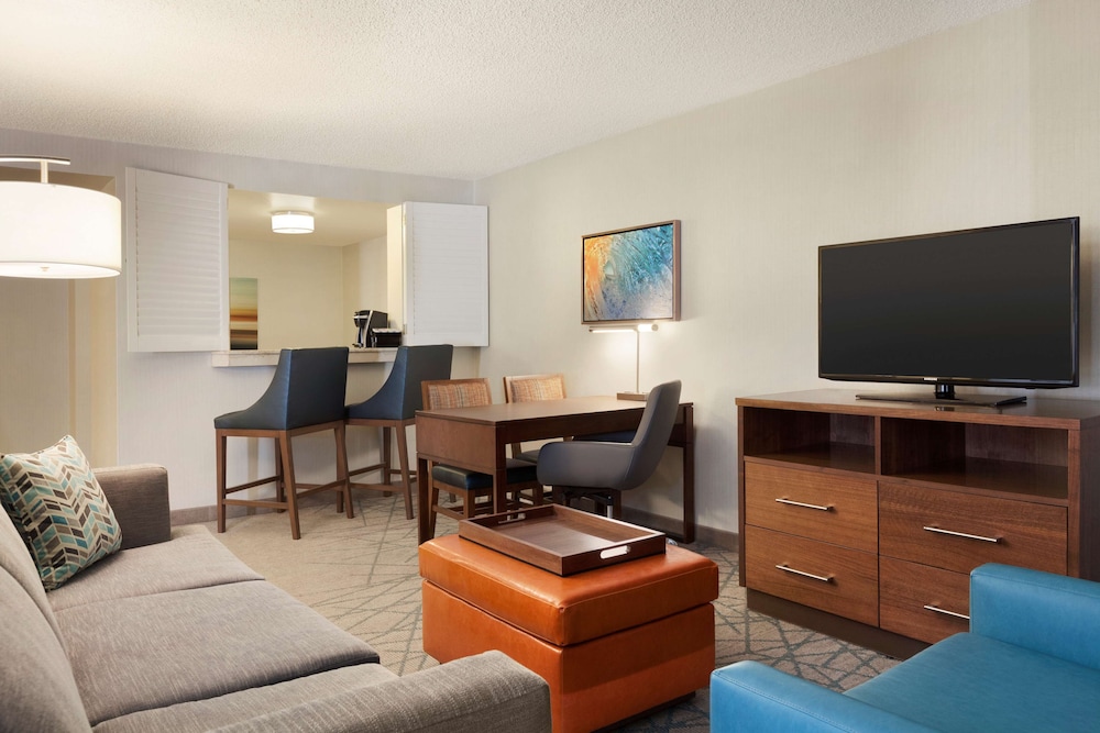 Embassy Suites by Hilton San Luis Obispo - photo 14