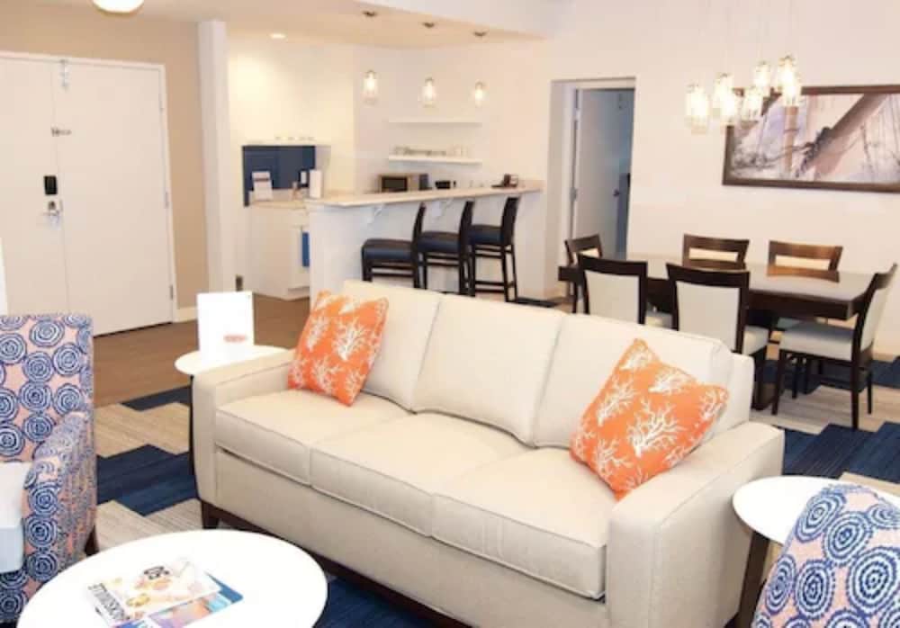 Southbank Hotel by Marriott Jacksonville Riverwalk - photo 23