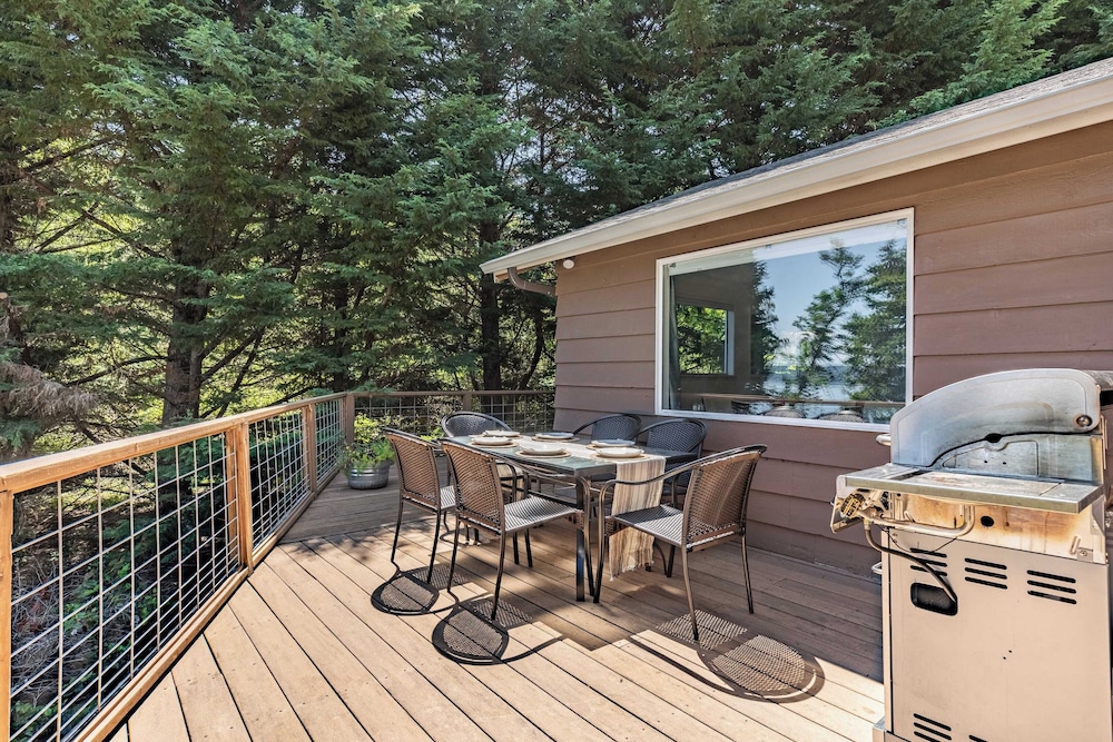 Eagles Watch by AvantStay Large Deck w Views - photo 31