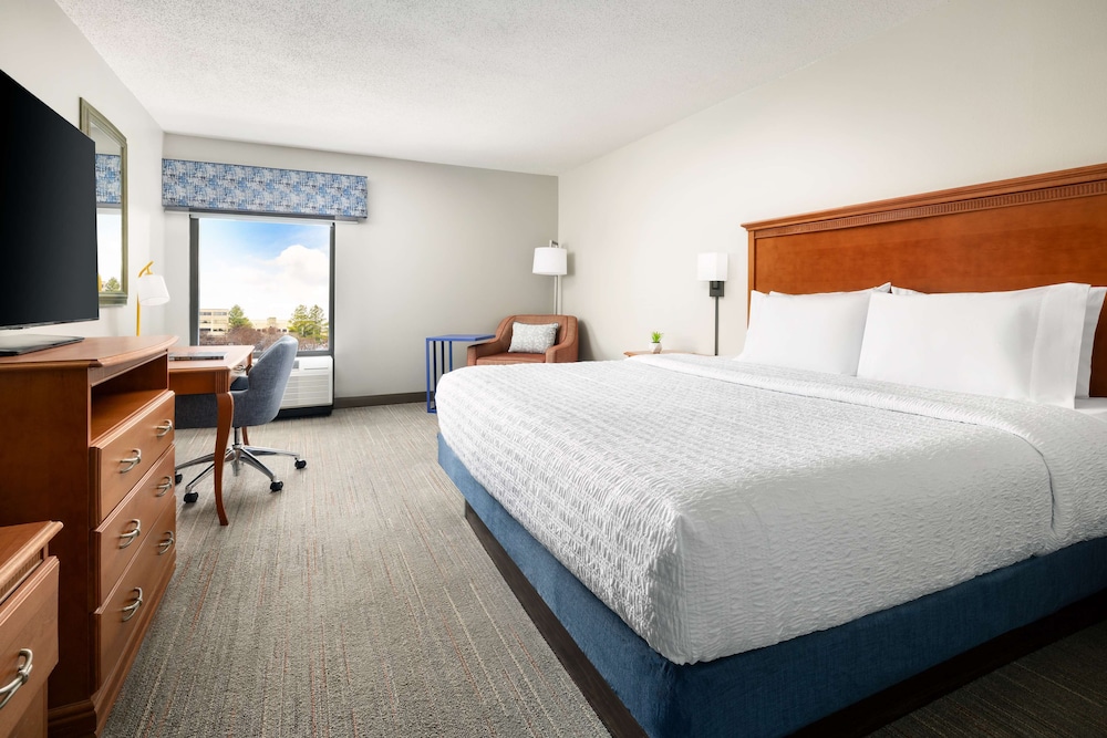 Hampton Inn Memphis Walnut Grove Baptist Hospital East - photo 9