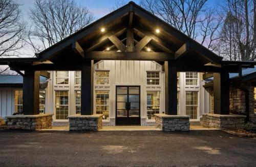 River Song in Blairsville, United States