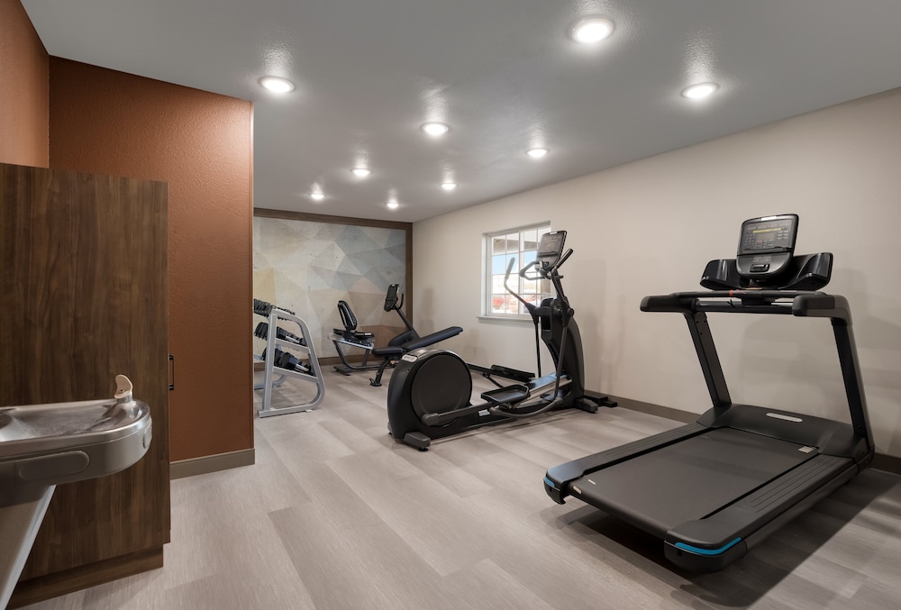 Candlewood Suites Lafayette River Ranch an IHG Hotel - photo 27