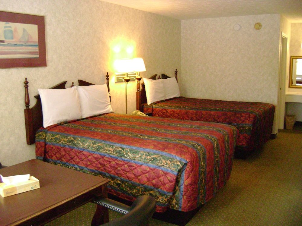 Paragon Inn Hillsboro - photo 13