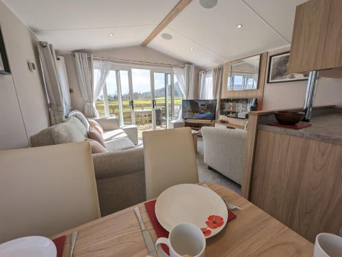 The Manor Sea View 8 in Dunoon, United Kingdom