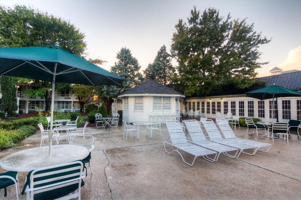 Phoenix Greenvilles Inn - photo 8