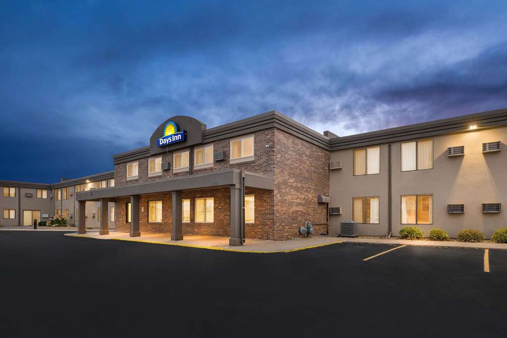 Days Inn by Wyndham Sioux Falls Empire - photo 4