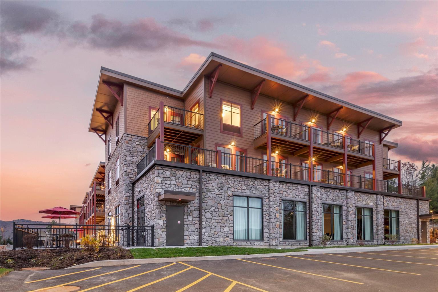 Cambria Hotel Lake Placid Lakeside Resort - photo 12