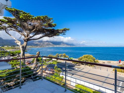 74 on Marine — 4-Star Luxury Hotel in Hermanus, South Africa