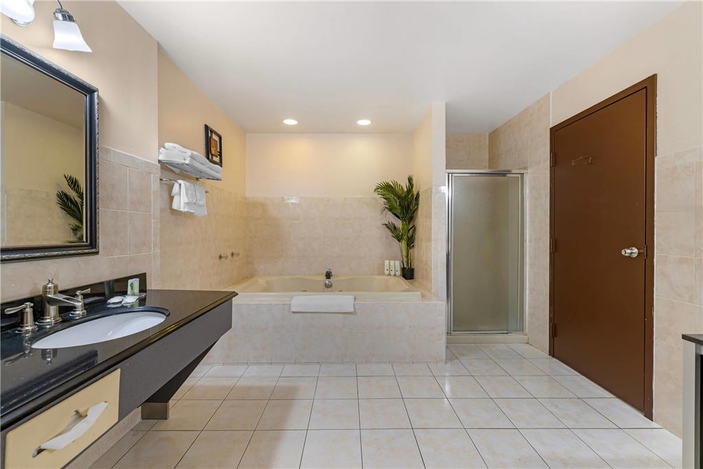 Quality Inn Niagara Falls Blvd - photo 10