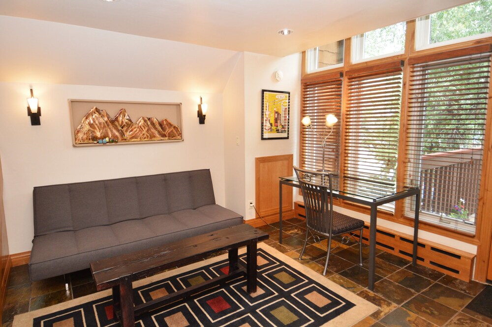 Old Hundred by Frias Properties - photo 14