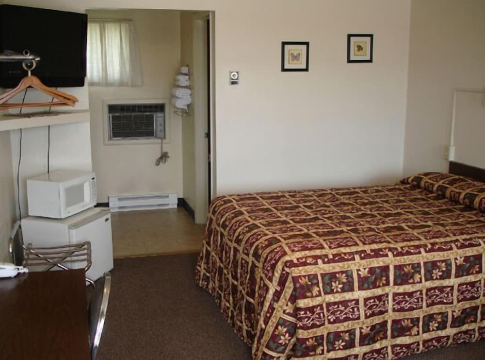 Tops Motel — hotel in Heyburn