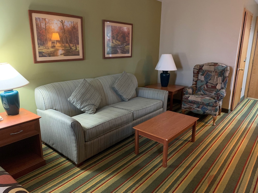 Super 8 by Wyndham Sparta - photo 31