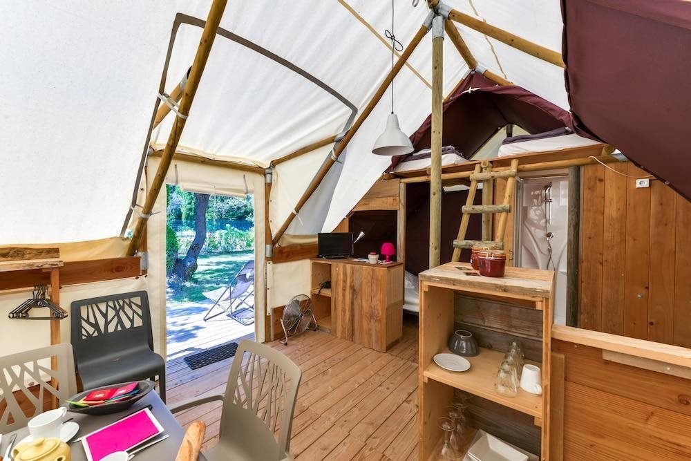 Lodges en Provence — hotel in Valreas