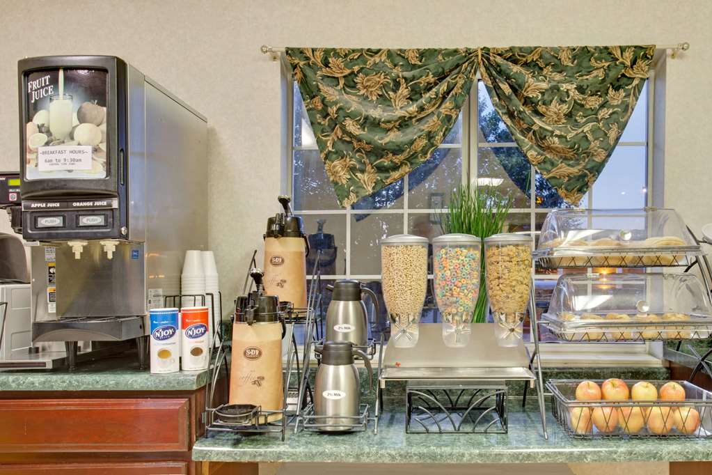 Microtel Inn by Wyndham Murfreesboro - photo 15