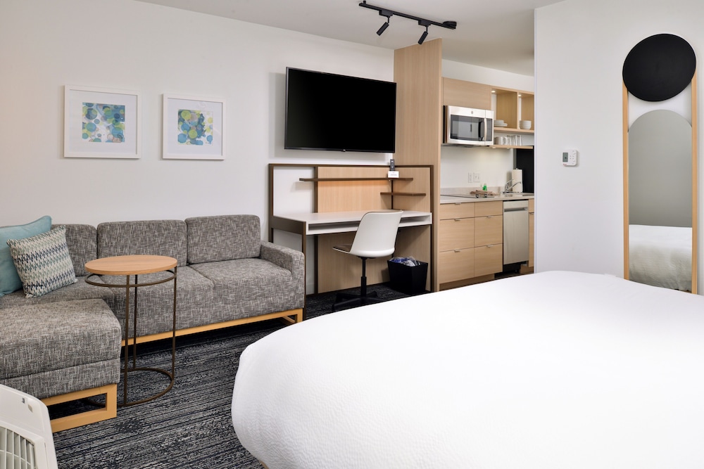 TownePlace Suites by Marriott Asheville Downtown - photo 21