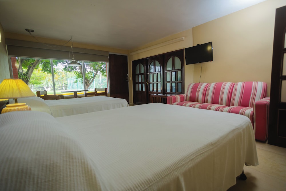 Hotel Plaza Palmas — Tuxpan — photo 4