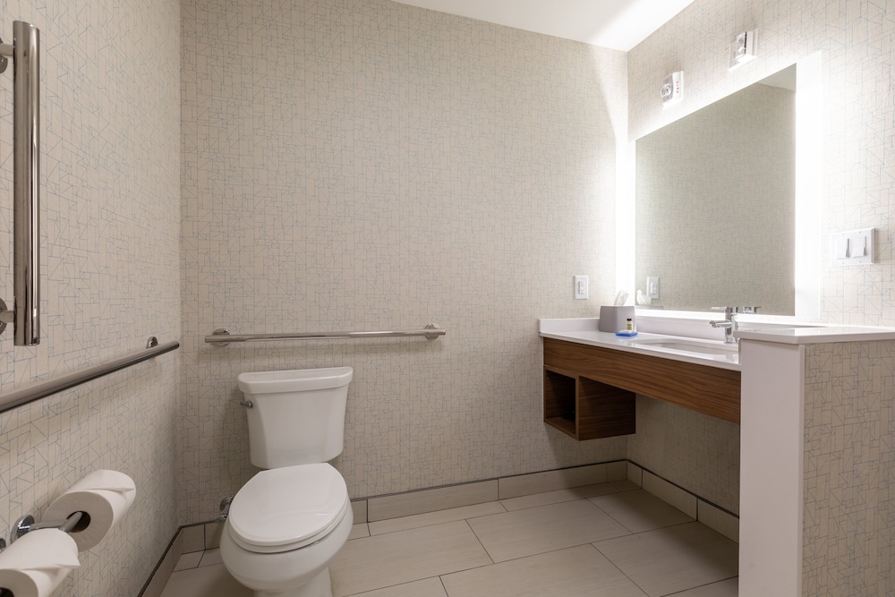 Holiday Inn Express & Suites Greenville S Piedmont by IHG - photo 20