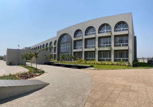 Bhavanta Hotel Resort — Navsari