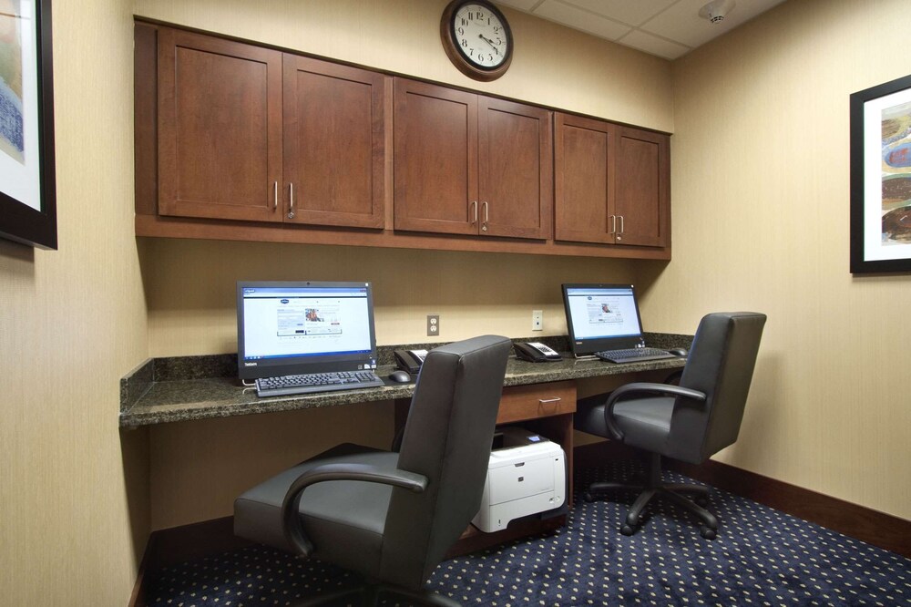 Hampton Inn & Suites Charles Town - photo 23