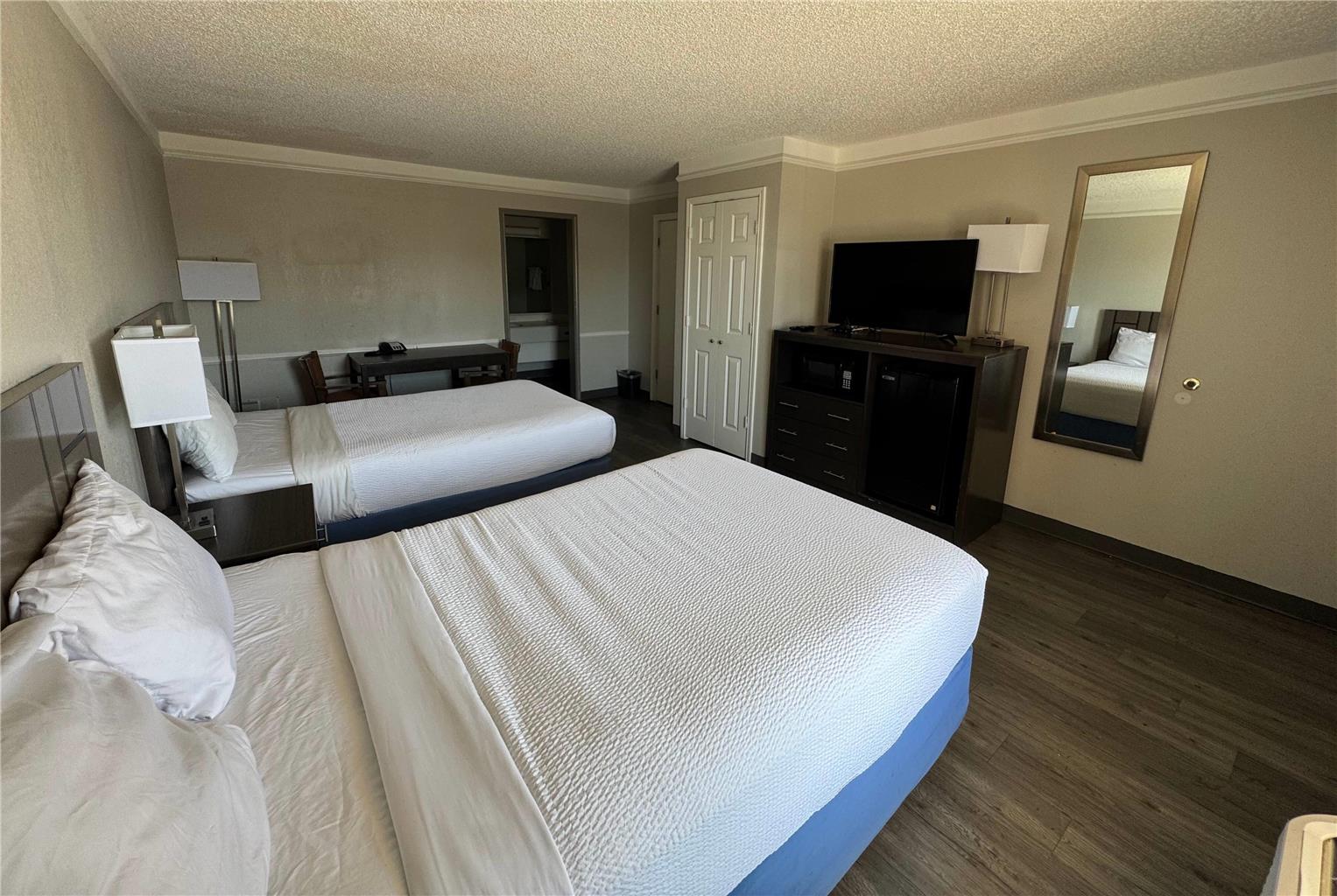 Days Inn by Wyndham Georgetown - photo 22