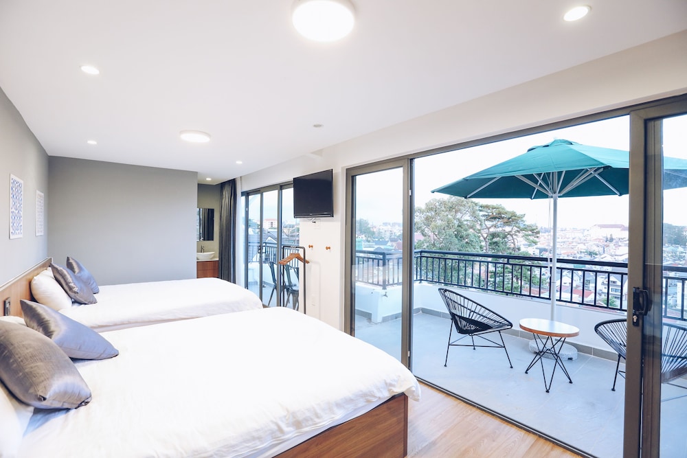 TTR Studio Apart Hotel - last minute hotel in Da Lat