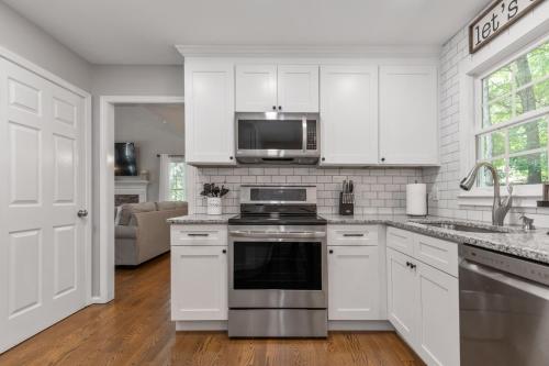 Explore Historic DT In This Cozy Open Air 5BR Stay — hotel in Cartersville